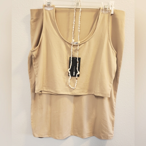 BUNDLE SUGGESTION:  1X Fashion Nova, Birkenstock's (40/9-1/2 US), Tignanello Bag - Picture 3 of 6